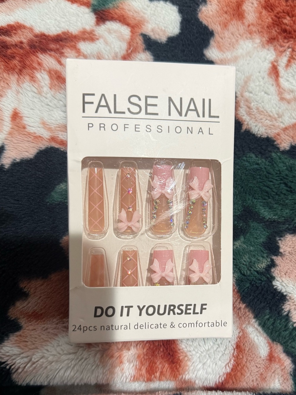False Nail Professional Pink Bow Press-On Nail Set